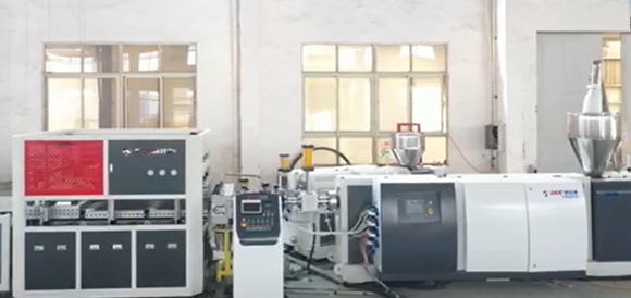 PP hollow construction formwork machine